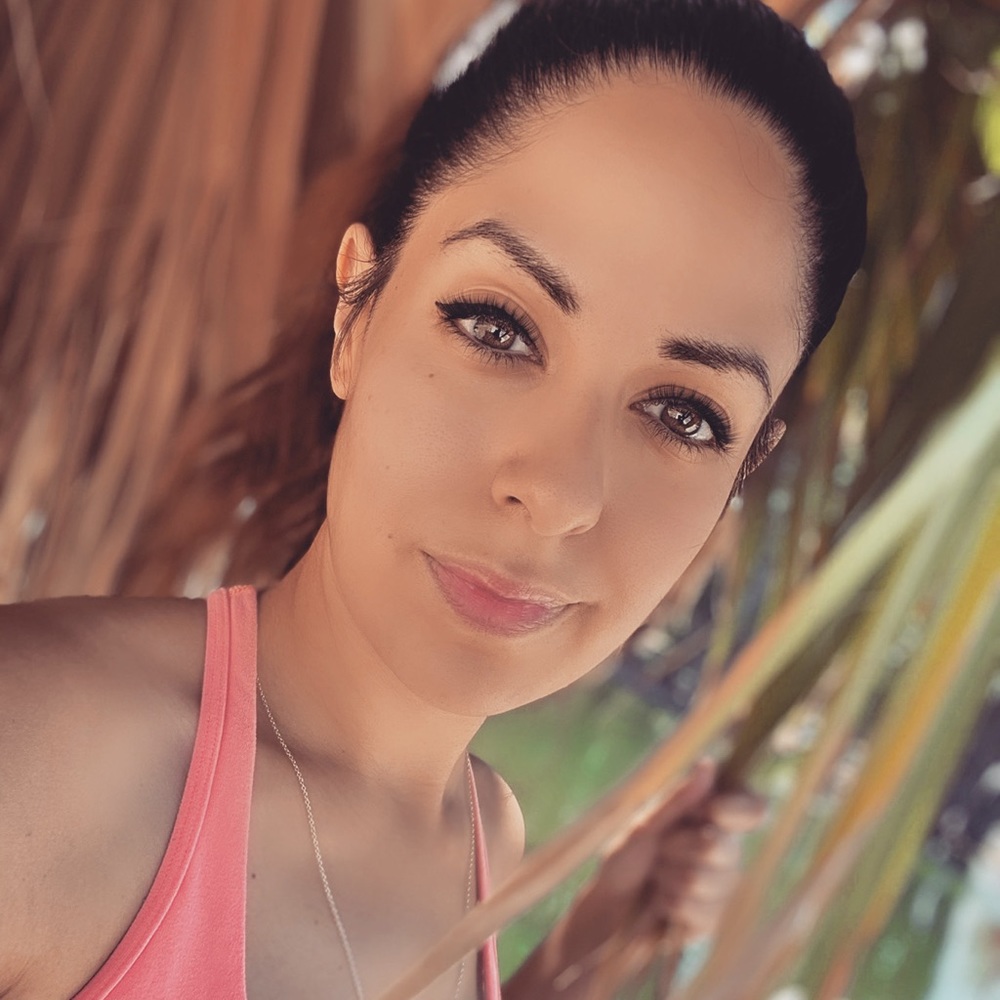 Meet your Posher, Yuni